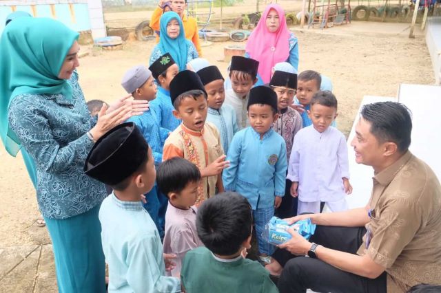 Pj Bupati Bachyuni Kunjungi TK Riyadul Huda II Bahar Selatan