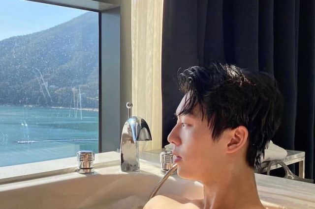 Terciduk! Aktor Choi Hyun Wook Diduga Posting Foto Telanjang di Instagram Bikin Heboh