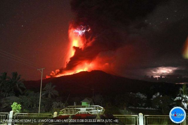 Gunung Lewotobi Laki-Laki di Flores NTT Kembali Erupsi, Warga Diminta Waspada