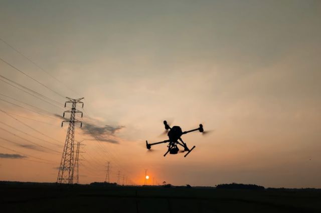 Efisiensi Inspeksi Jaringan Listrik: Terra Drone Indonesia Inspeksi ROW dan Tower SUTET di PLN Wilayah Kerja UPT Salatiga