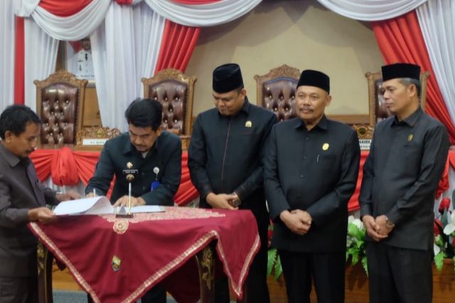 Rapat Paripurna DPRD Muaro Jambi Bahas Perubahan APBD 2024: Pj Bupati Raden Najmi Tekankan Penyesuaian KUPA-PPAS