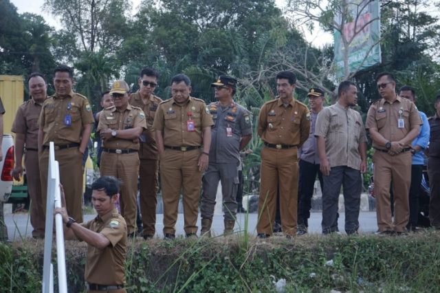 Pj Bupati Muaro Jambi Resmikan Penancapan Patok Lapangan Angso Dano, Tandai Kepemilikan Tanah oleh Pemkab