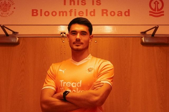 Elkan Baggott Jalani Debut Gemilang, Blackpool Gilas Burton 4-0 di Carabao Cup