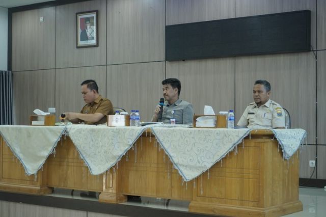 Penjabat Bupati Muaro Jambi Gelar Rapat Internal Bahas Tunggakan Pajak Kendaraan Operasional