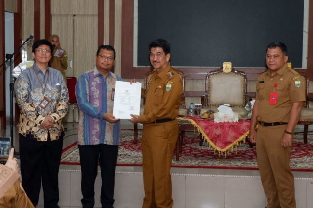 Pj. Bupati Muaro Jambi Raden Najmi Terima Tim BPK RI Terkait Pemeriksaan Kinerja JKN 2023-2024