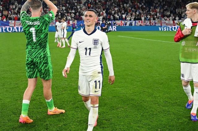 Phil Foden Kembali: Siap Perkuat Inggris di 16 Besar Euro 2024 Usai Momen Bahagia Sambut Anak Ketiga!