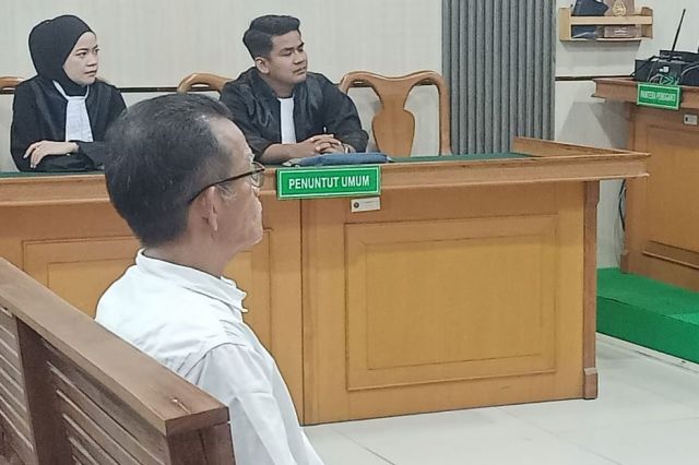 Sidang M. Nur Terkait Korupsi Jalan di Sarolangun: Terdakwa Tuntut Kehadiran Rekan Tersangka Lain di Persidangan