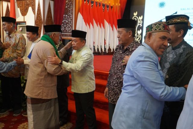 Gubernur dan Wakil Gubernur Halal Bi Halal Bersama MUI, LAM dan Ormas Islam Provinsi Jambi