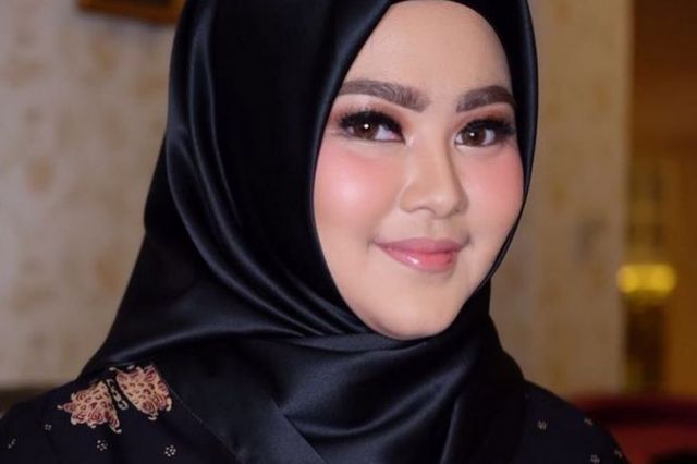 Zumi Zola Pamer Kemesraan dengan Putri Zulhas, Begini Reaksi Mengejutkan Sherrin Tharia