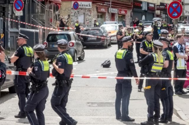 Ancam Polisi Dengan Kapak dan Bom, Seorang Pria Ditembak Pihak Keamanan Jerman Jelang Polandia vs Belanda