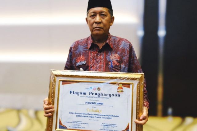 Provinsi Jambi Raih Penghargaan GDPK Award, Rancang Pembangunan Kependudukan Berkualitas