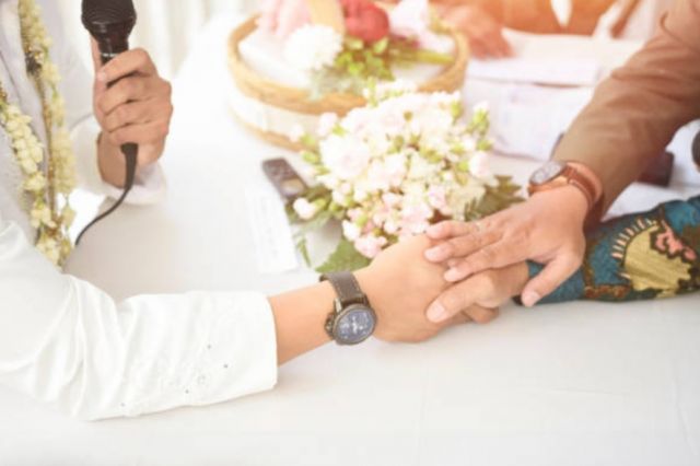 Kesal Sering di Tanya Kapan Nikah Saat Momen Lebaran? Simak 5 Jawaban Pamungkasnya