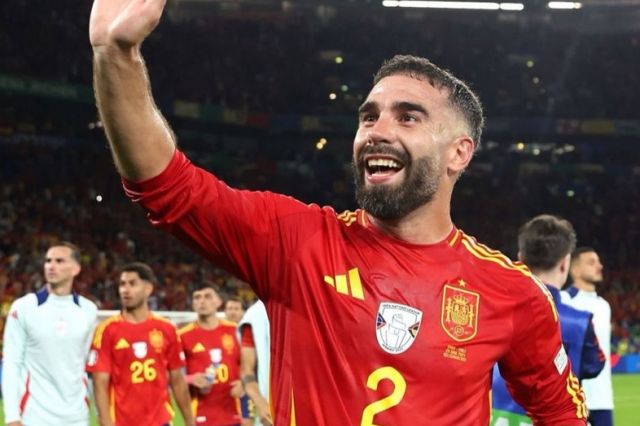 Pujukan Manis Carvajal: Mampukah Real Madrid Gaet Rodri dari Man City?