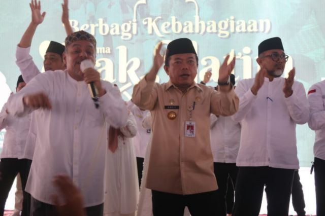 Peringati 10 Muharram, Gubernur Al Haris Santuni 2.185 Anak Yatim