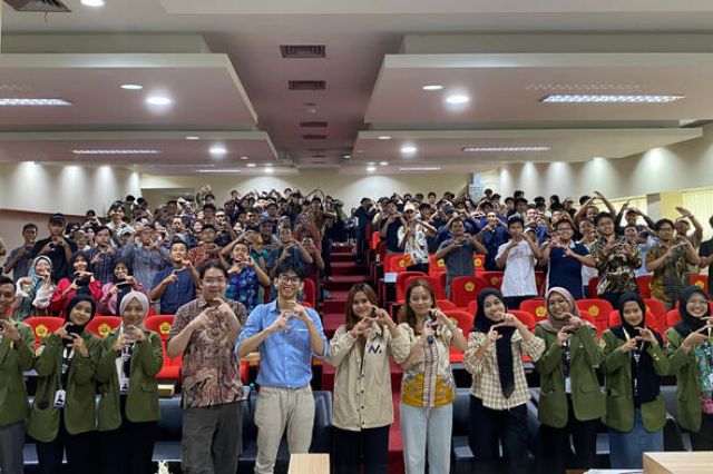 Seminar “Get to Know Data Analyst” UPN Veteran Jatim: Langkah Awal Mahasiswa Menjadi Data Analyst