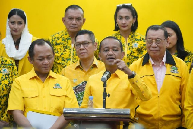 Ketua Umum Golkar Sebut Jokowi dan Gibran Batal Bergabung ke Partai Beringin