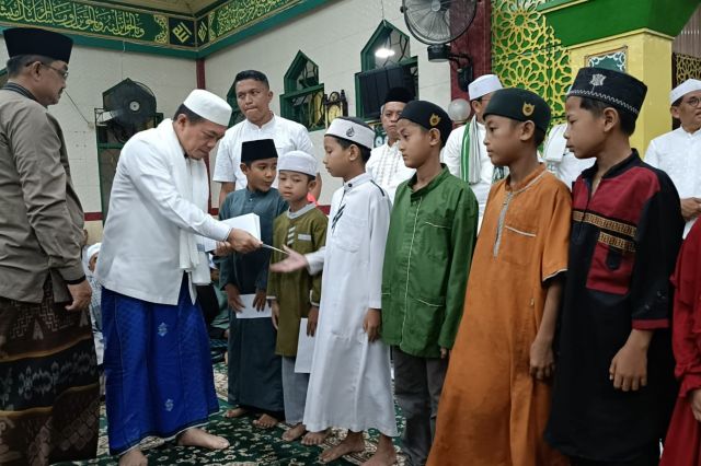 Gubernur Jambi Al Haris Safari Subuh di Masjid Raya Al-Muttaqin Kuala Tungkal