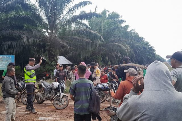 Masyarakat Desa Sungai Bungur Kembali Gelar Aksi, Tuntut Hak atas Lahan Skatol yang Diduga Dikuasai Koperasi dan Perusahaan