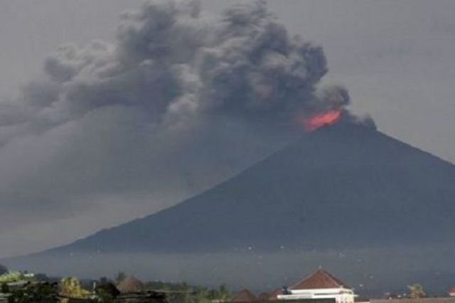 Warga Cium Bau Belerang, Kondisi Gunung Rokatenda NTT Kini Naik Status ke Waspada