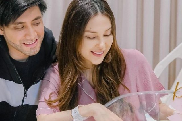 Selamat! Kevin Aprilio dan Vicy Melanie Sambut Kelahiran Anak Pertama, Ini Nama Sang Buah Hati