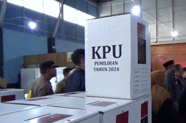 Duh, 1.364 Surat Suara Pilgub Rusak, Kekurangan 18.033 Surat Suara di 11 Kabupaten/Kota