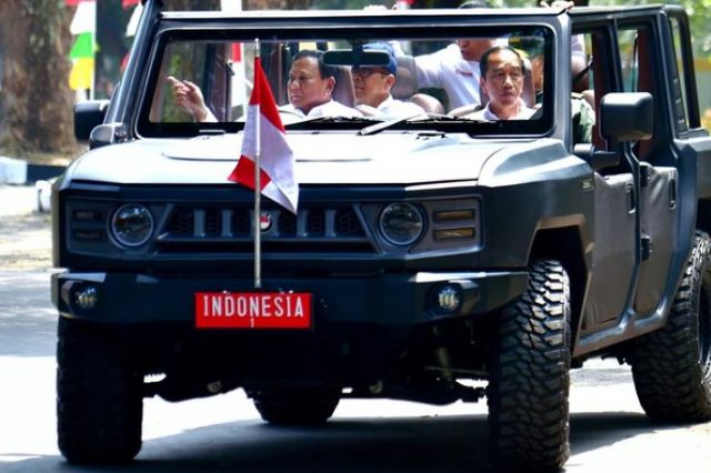 Prabowo Subianto Ubah Mobil Dinas Menteri ke Maung Pindad, Mengakhiri Tradisi Mobil Mewah Impor