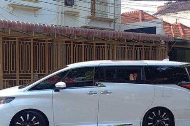 Semobil dengan Gibran, Prabowo Kunjungi Jokowi di Rumah Solo, Ada Agenda Apa?