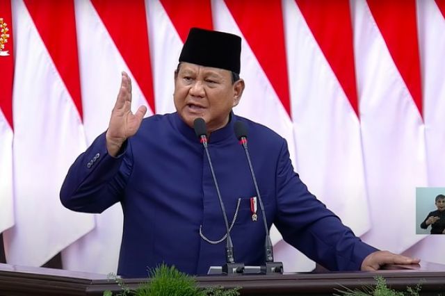 Presiden Prabowo Subianto Larang  Pejabat Eselon dan Menteri Pakai Mobil Impor